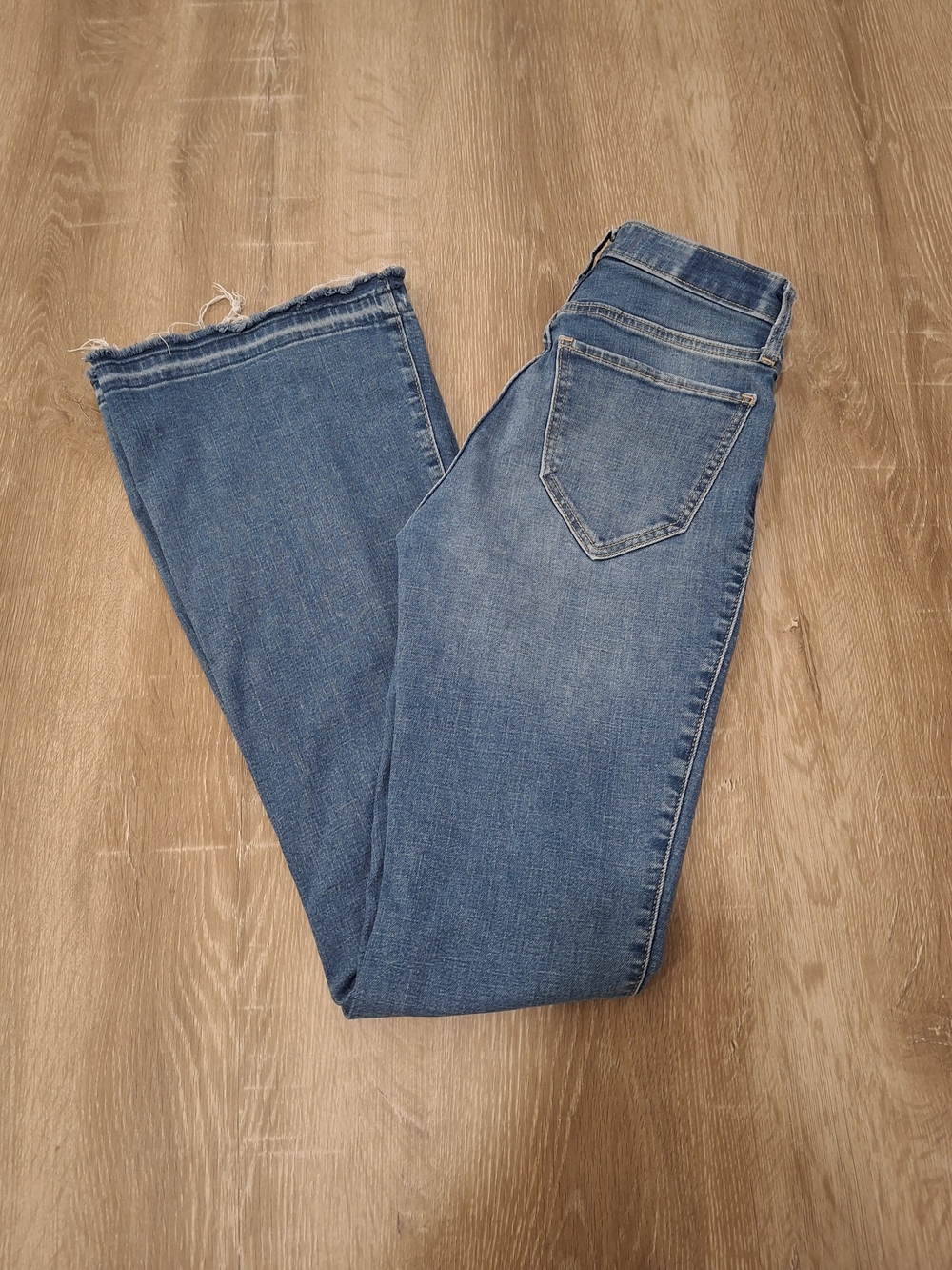 Abercrombie & Fitch The Flare Ultra High Rise Jeans Women's 24/00R Light Wash